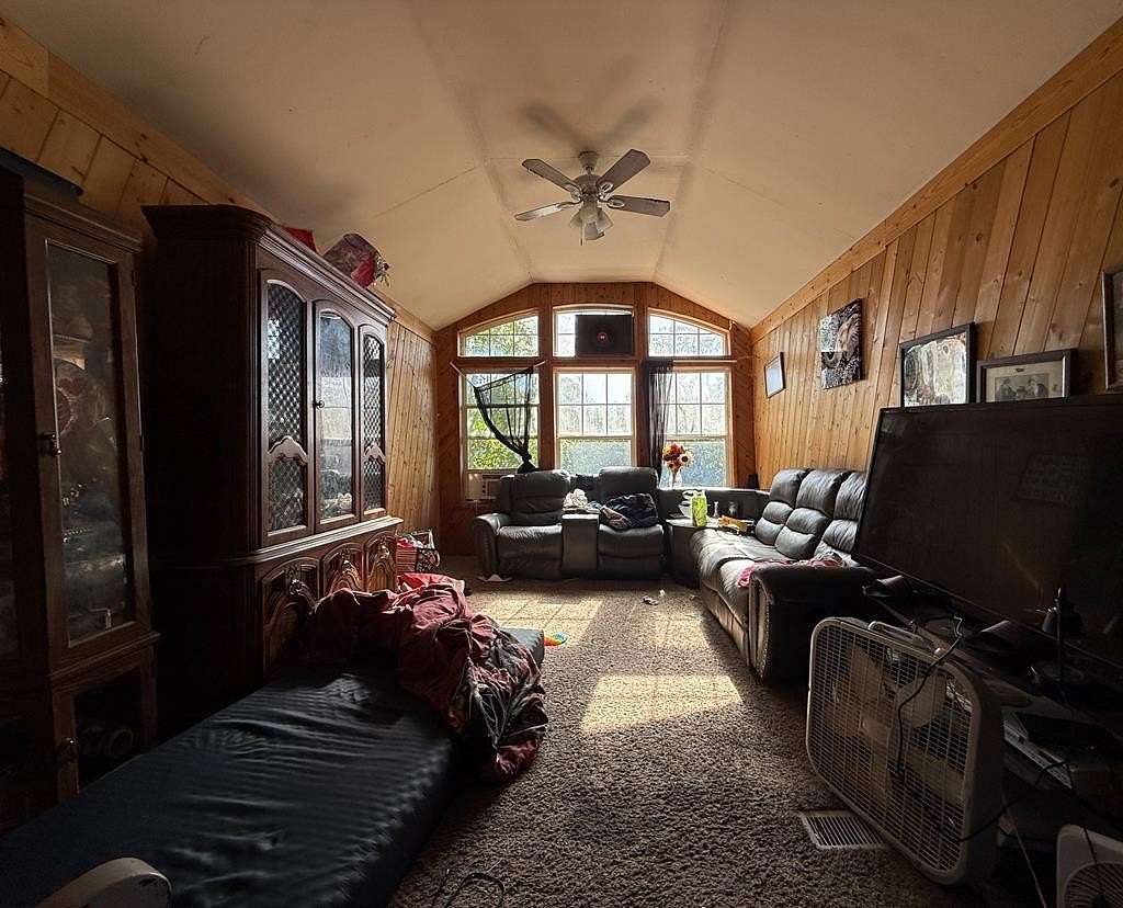 5 Acres of Residential Land with Home for Sale in Frankfort, Ohio