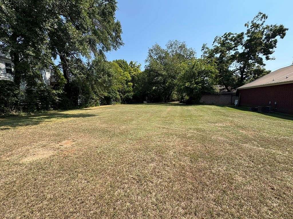 0.44 Acres of Commercial Land for Sale in Nacogdoches, Texas
