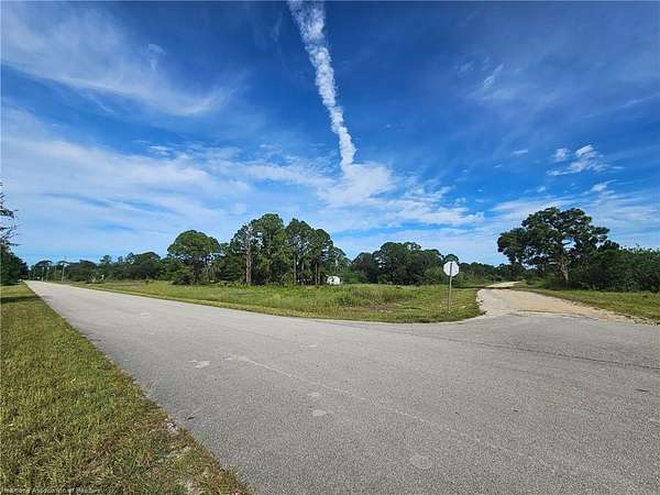 0.25 Acres of Residential Land for Sale in Lake Placid, Florida