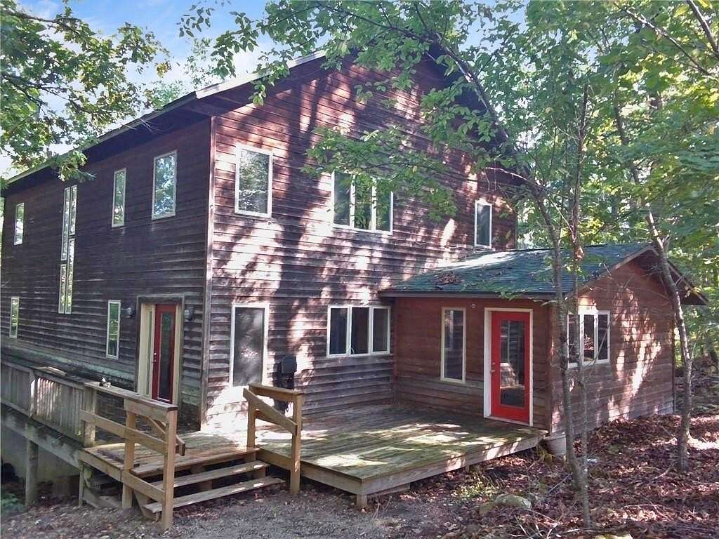 12 Acres of Recreational Land with Home for Sale in Eureka Springs, Arkansas