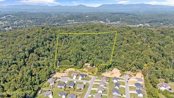 8.27 Acres of Residential Land for Sale in Clinton, Tennessee