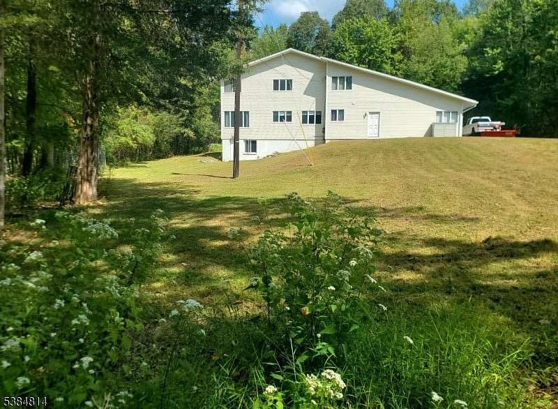 6.53 Acres of Residential Land with Home for Sale in Blairstown Township, New Jersey