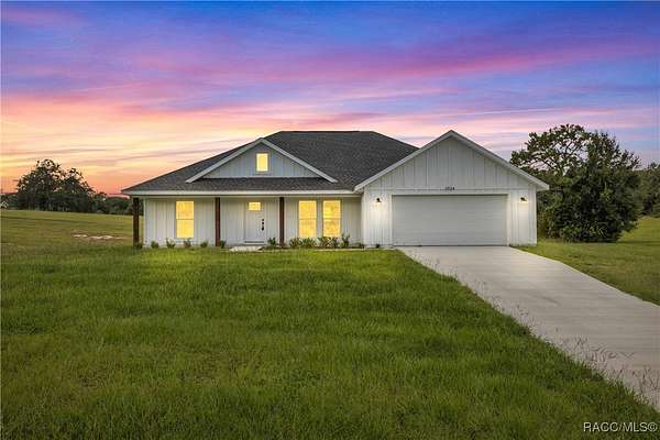 1.12 Acres of Residential Land with Home for Sale in Hernando, Florida