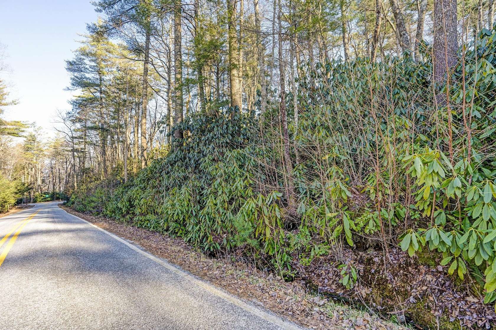 2.86 Acres of Residential Land for Sale in Highlands, North Carolina