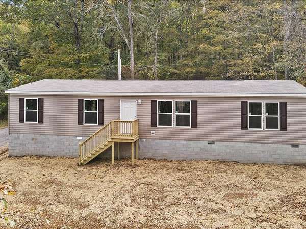 5.14 Acres of Residential Land with Home for Sale in Lebanon, Tennessee