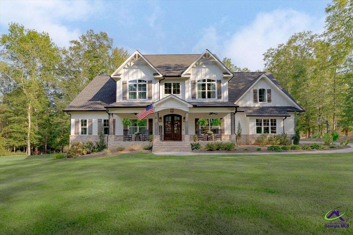 5 Acres of Residential Land with Home for Sale in Fort Valley, Georgia