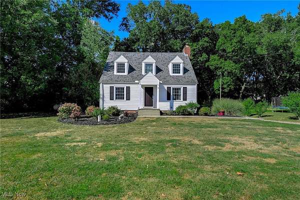 4.55 Acres of Residential Land with Home for Sale in Ashland, Ohio