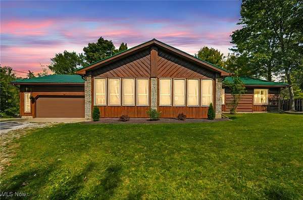 1.76 Acres of Residential Land with Home for Sale in Geneva, Ohio