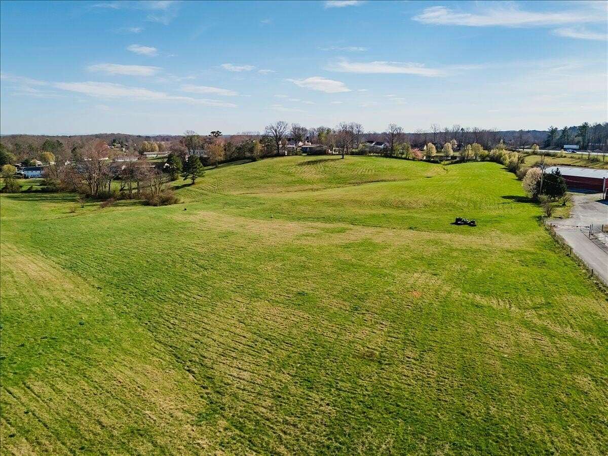12 Acres of Improved Mixed-Use Land for Sale in London, Kentucky