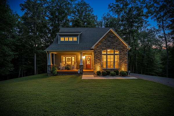 14.6 Acres of Land with Home for Sale in Woodbury, Tennessee