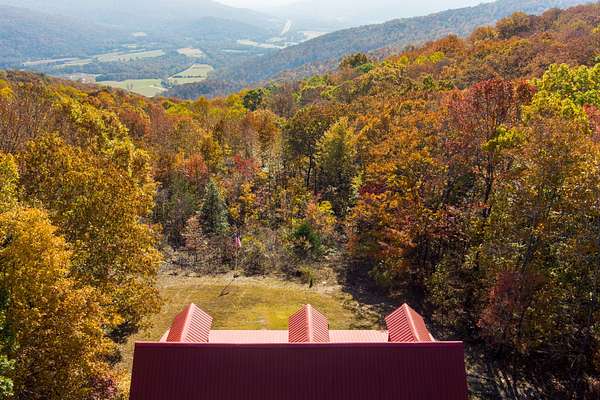 7.53 Acres of Residential Land with Home for Sale in Sewanee, Tennessee