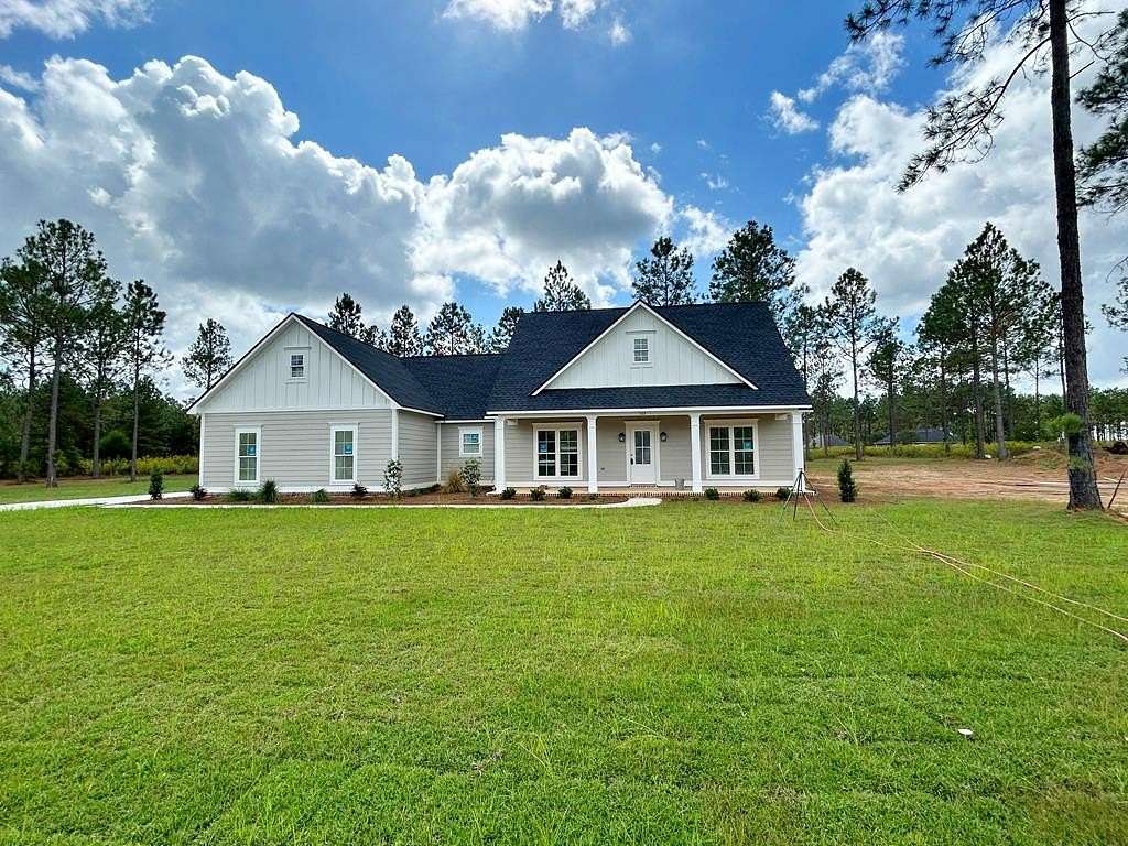 1.55 Acres of Residential Land with Home for Sale in Leesburg, Georgia