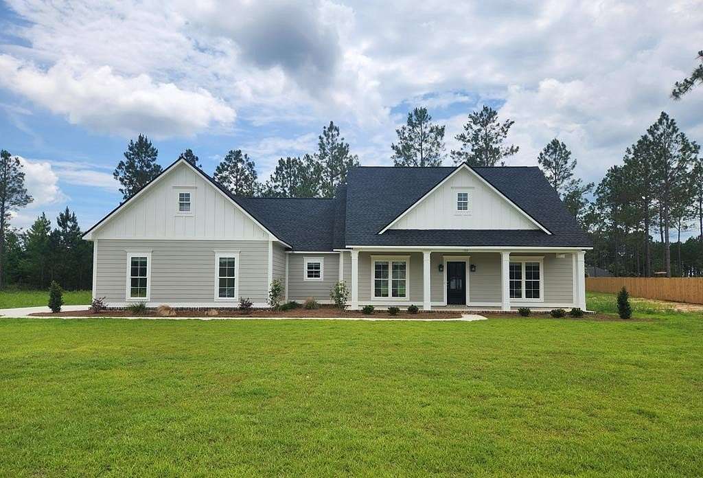 1.55 Acres of Land with Home for Sale in Leesburg, Georgia