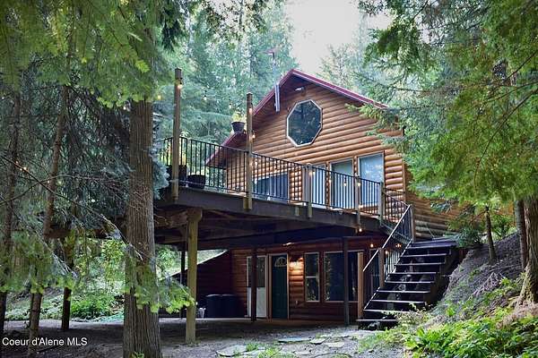 1.89 Acres of Residential Land with Home for Sale in Naples, Idaho