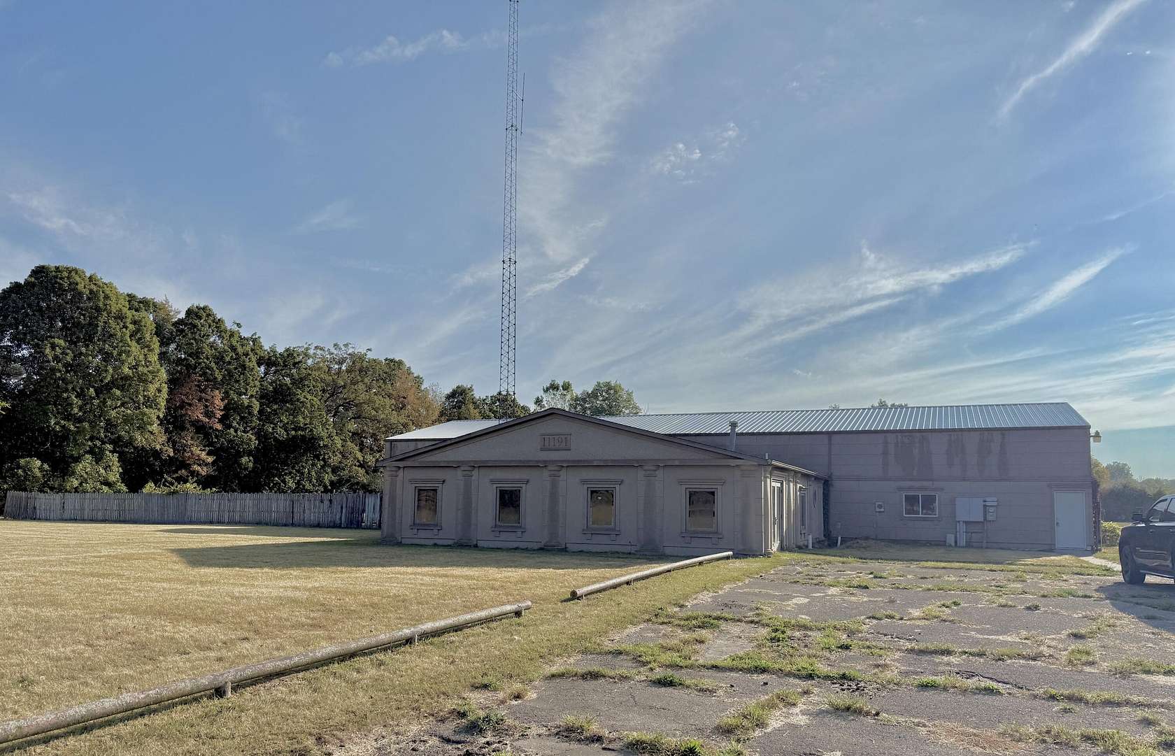 4.22 Acres of Improved Commercial Land for Sale in Jonesville, Michigan