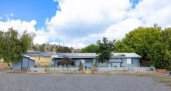 7 Acres of Land with Home for Sale in Klamath Falls, Oregon