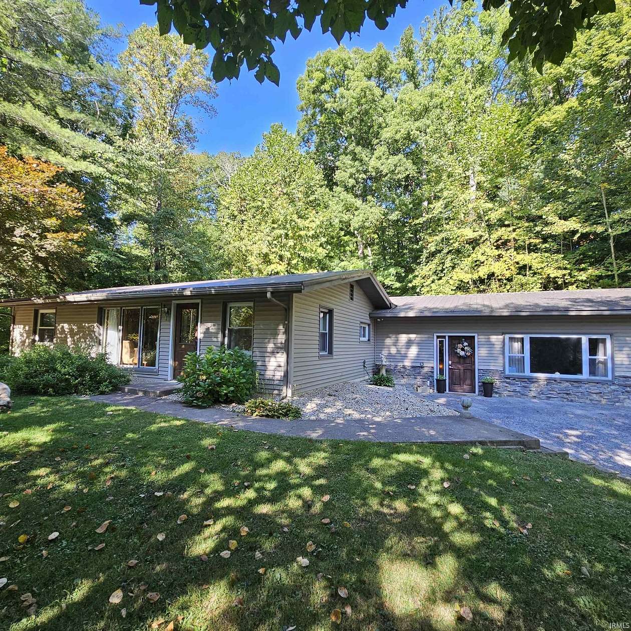 3 Acres of Residential Land with Home for Sale in Spencer, Indiana