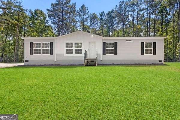 3.6 Acres of Residential Land with Home for Sale in Eatonton, Georgia