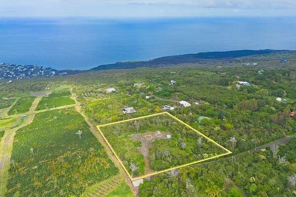 3 Acres of Residential Land for Sale in Captain Cook, Hawaii