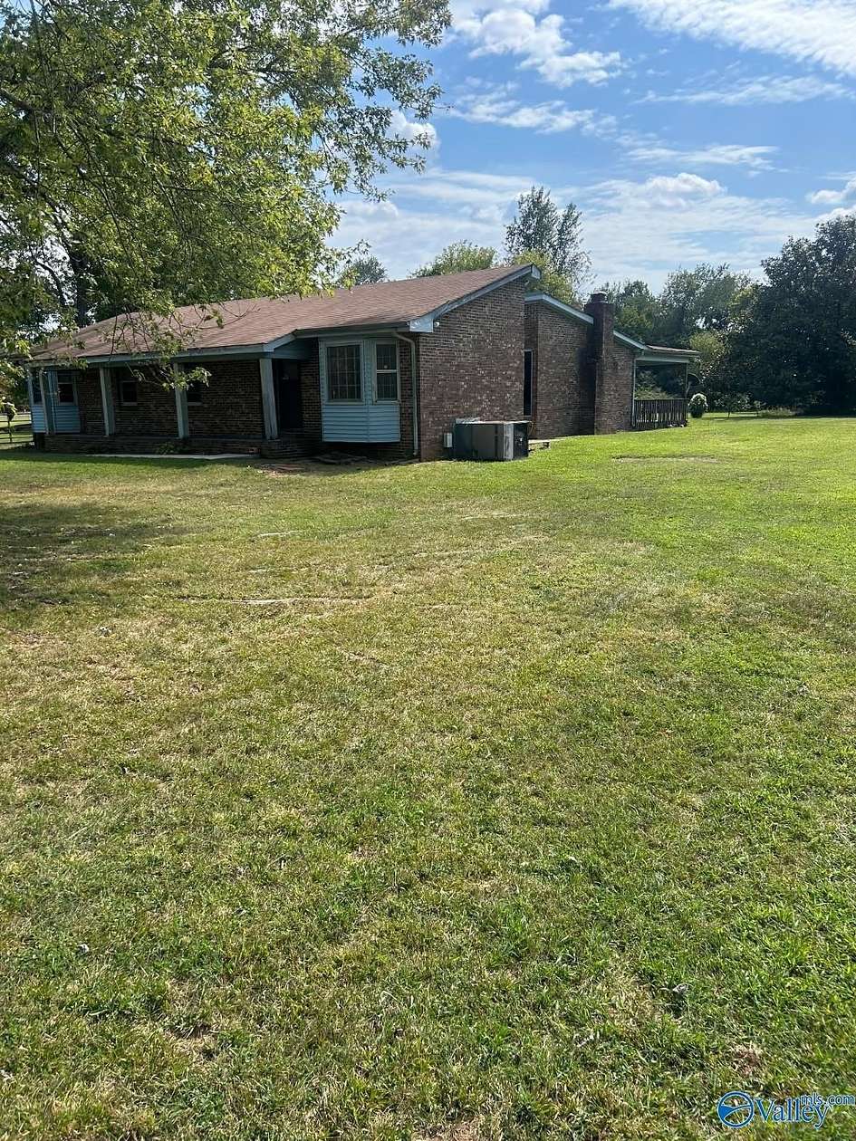 2.3 Acres of Land with Home for Sale in Huntsville, Alabama