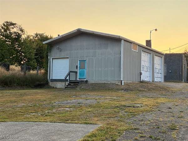 0.2 Acres of Mixed-Use Land for Auction in Alliance, Ohio