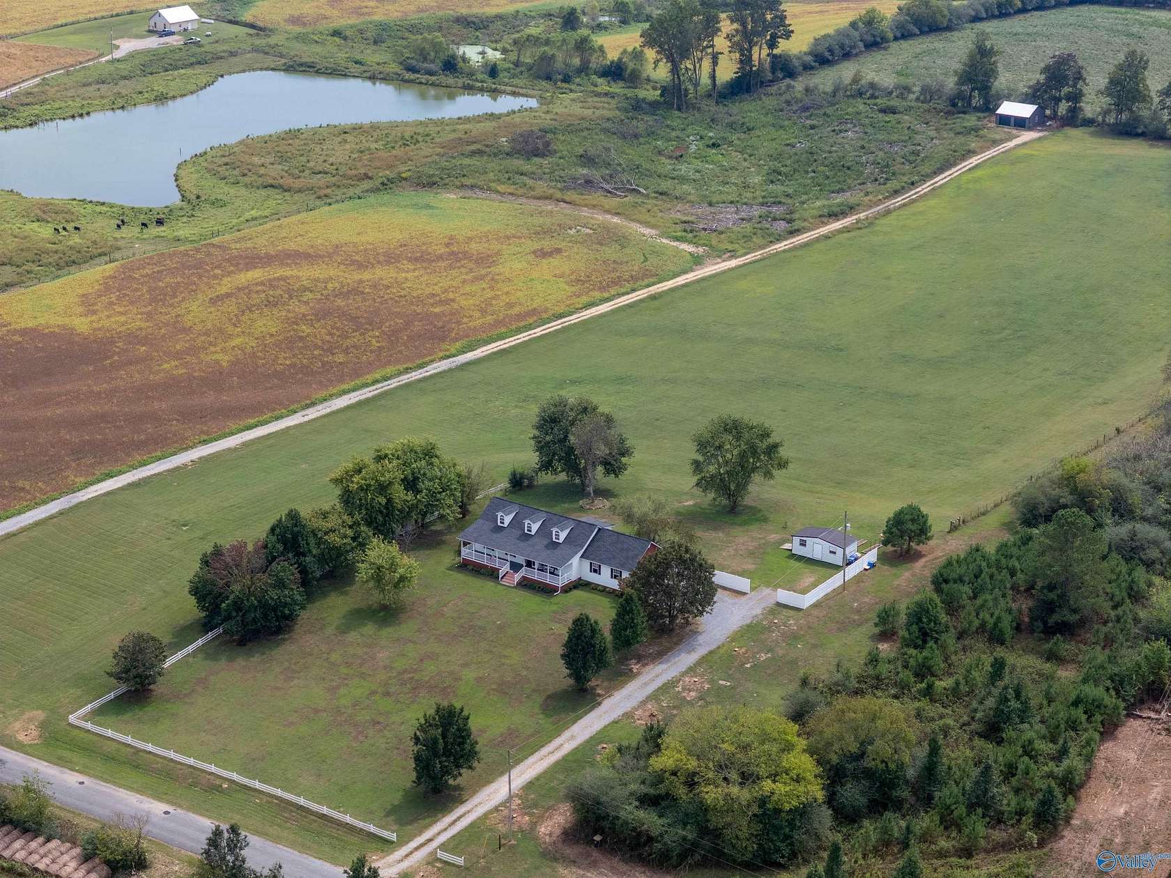 9.79 Acres of Residential Land with Home for Sale in Grove Oak, Alabama