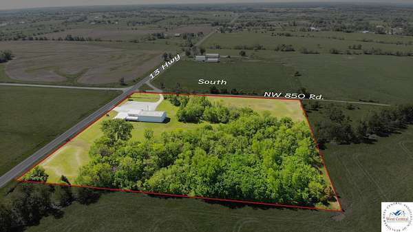 10 Acres of Improved Commercial Land for Sale in Clinton, Missouri