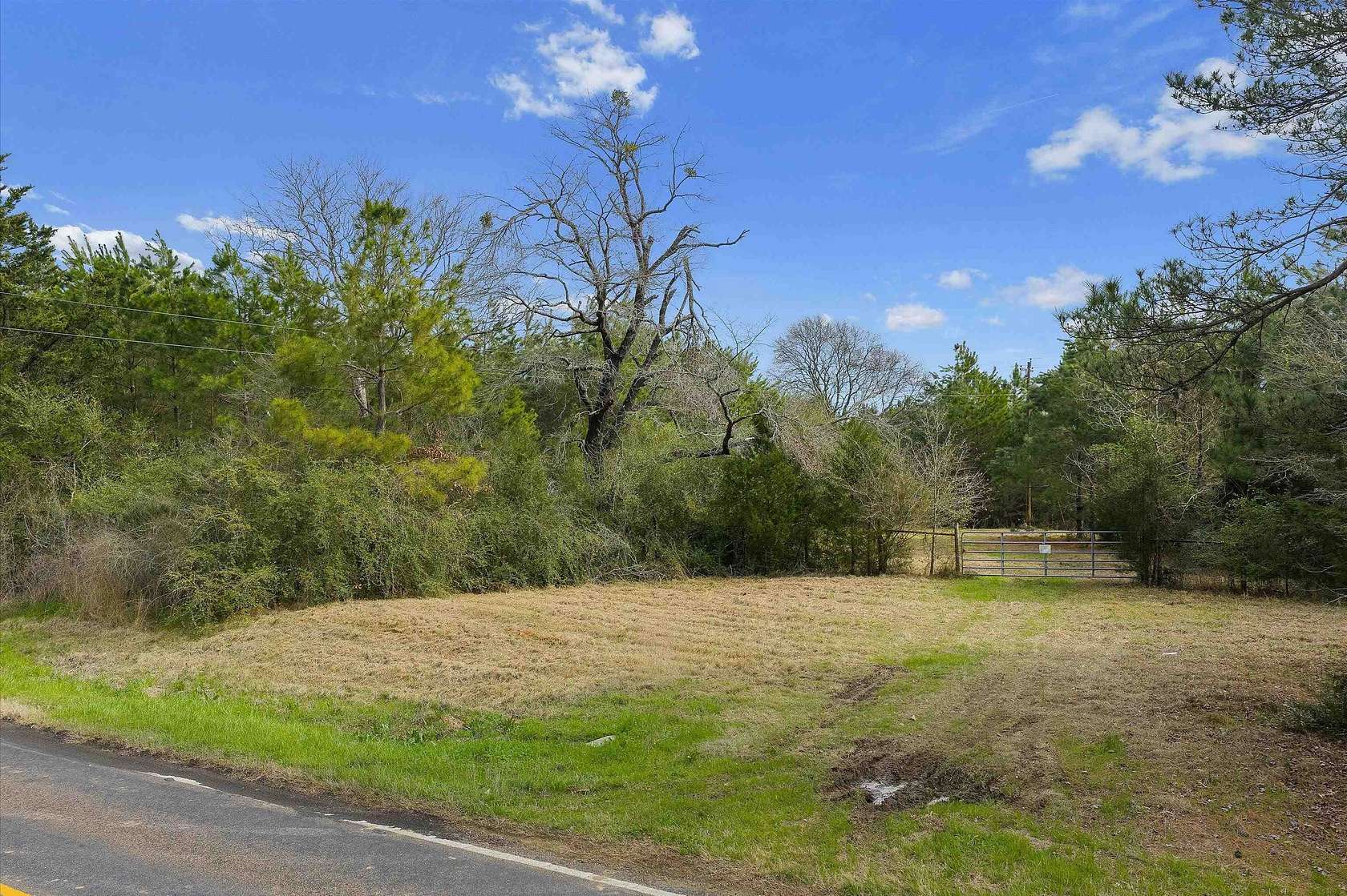 60 Acres of Recreational & Residential Land for Sale in Joaquin, Texas