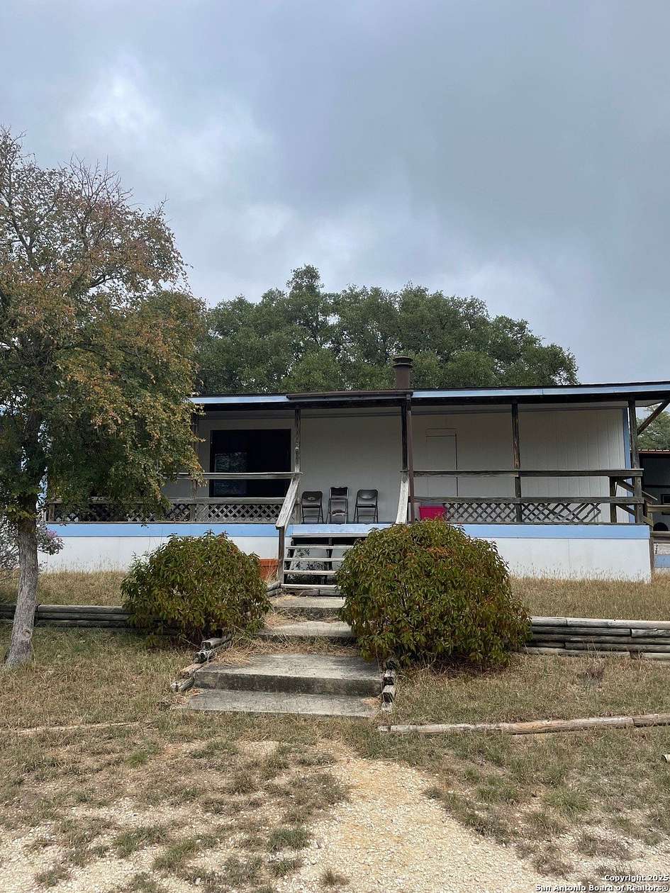 8.5 Acres of Residential Land with Home for Sale in Pipe Creek, Texas