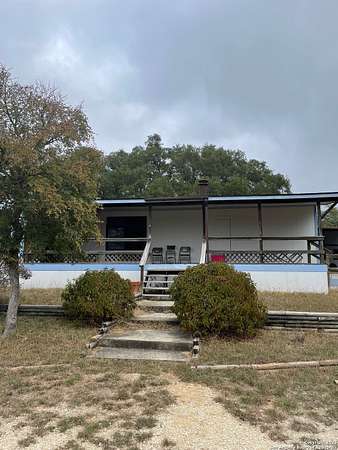 8.5 Acres of Residential Land with Home for Sale in Pipe Creek, Texas