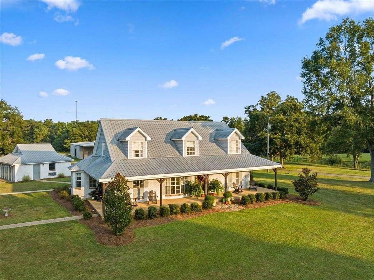 37 Acres of Land with Home for Sale in Lumberton, Mississippi