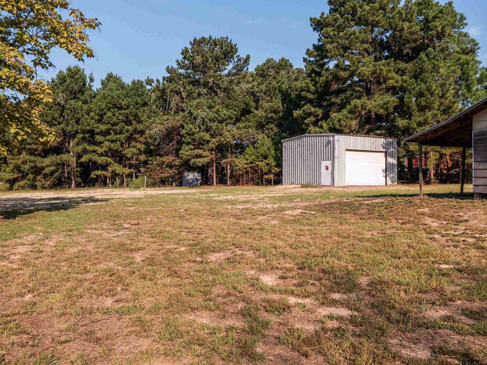 12.7 Acres of Land for Sale in Brownsboro, Texas