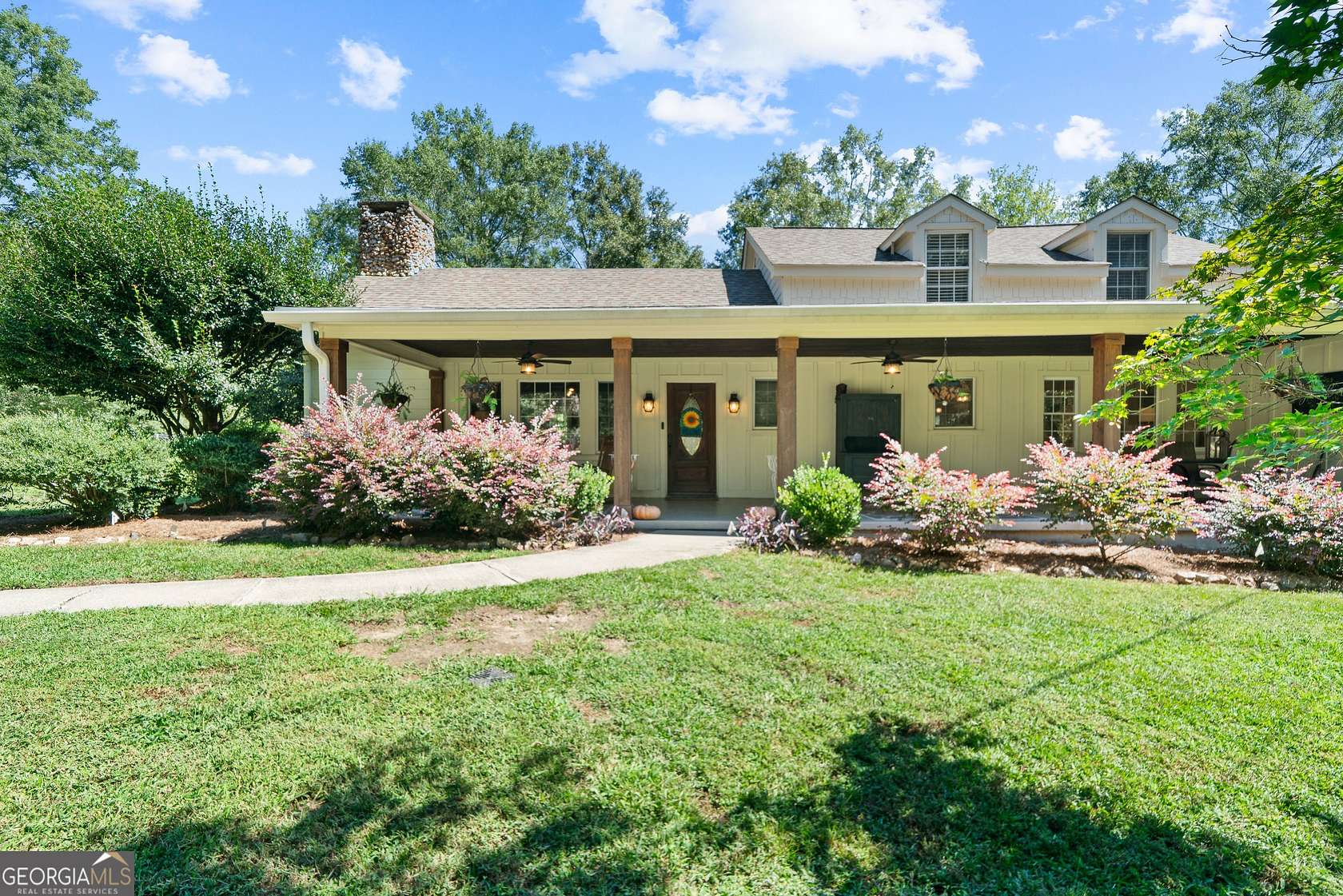 20 Acres of Land with Home for Sale in Macon, Georgia