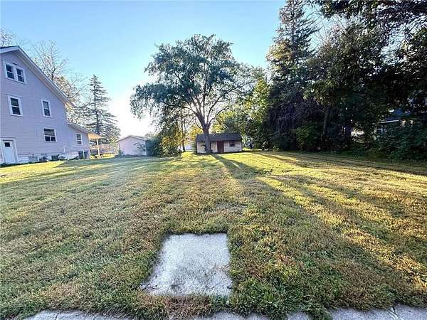 0.09 Acres of Residential Land for Sale in Worthington, Minnesota