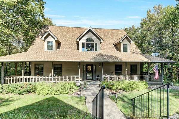 2.1 Acres of Residential Land with Home for Sale in Eden Lake Township, Minnesota