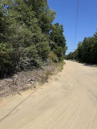 1 Acre of Residential Land for Sale in DeFuniak Springs, Florida