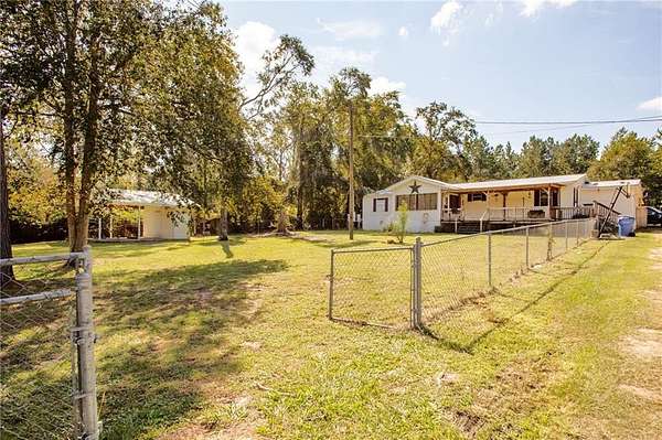 1.37 Acres of Residential Land with Home for Sale in Waycross, Georgia