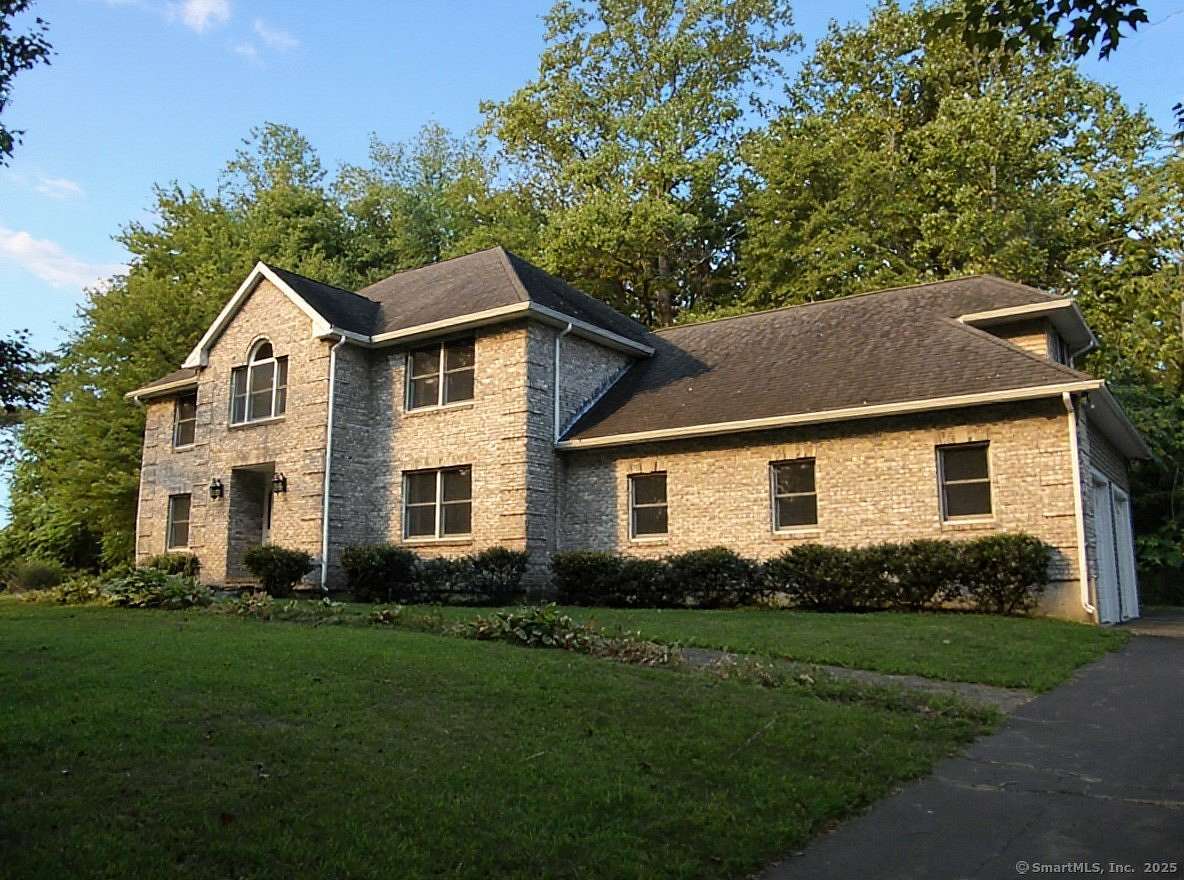 2.65 Acres of Residential Land with Home for Sale in Salem, Connecticut