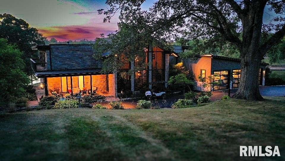 2 Acres of Residential Land with Home for Sale in Cuba, Illinois