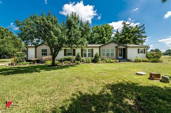 10 Acres of Land with Home for Sale in Bossier City, Louisiana