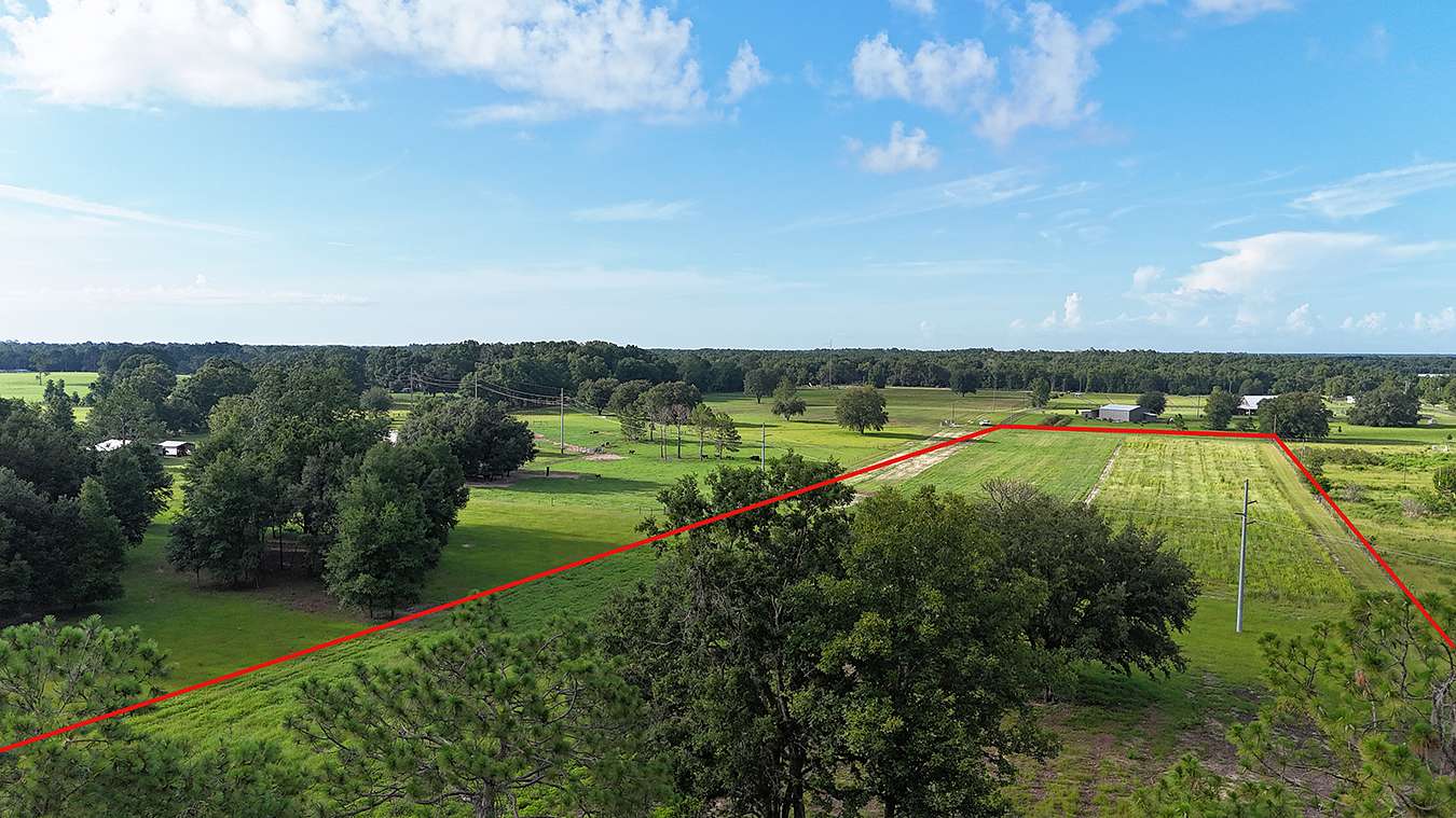 10 Acres of Land for Sale in Lake City, Florida