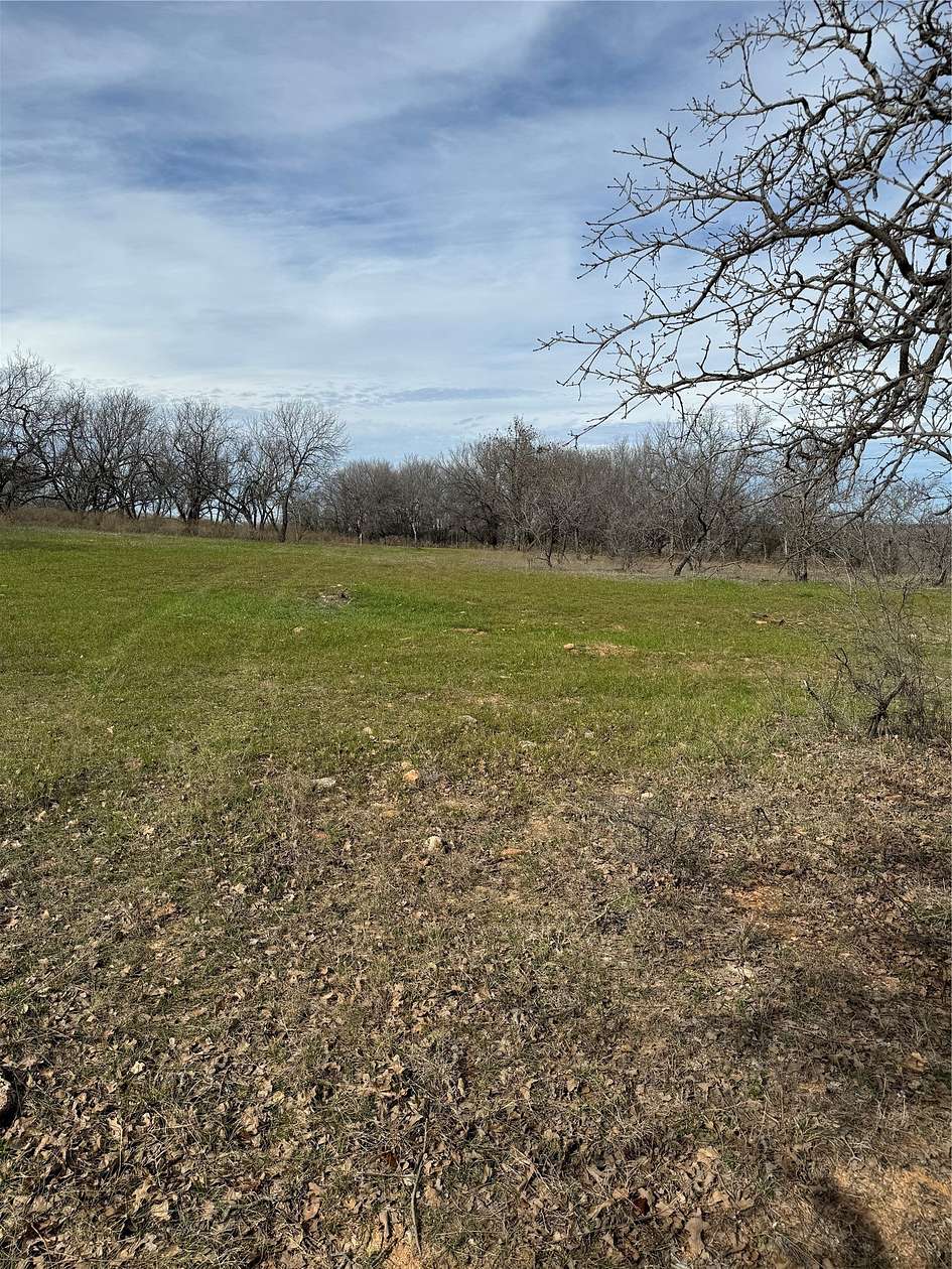 2.65 Acres of Residential Land for Sale in Bridgeport, Texas