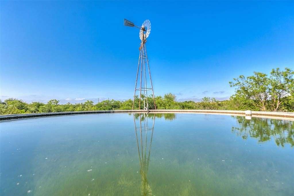 130 Acres of Land for Sale in Robert Lee, Texas