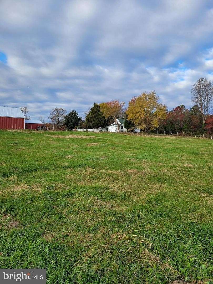 25.5 Acres of Land with Home for Sale in Mechanicsville, Maryland