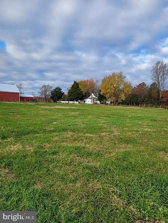25.5 Acres of Land with Home for Sale in Mechanicsville, Maryland
