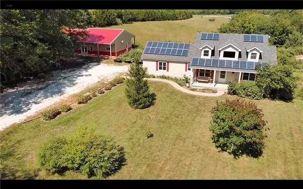 9.24 Acres of Residential Land with Home for Sale in Leavenworth, Kansas