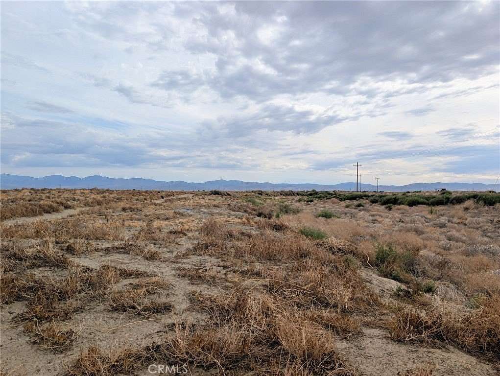 5.19 Acres of Land for Sale in Lancaster, California