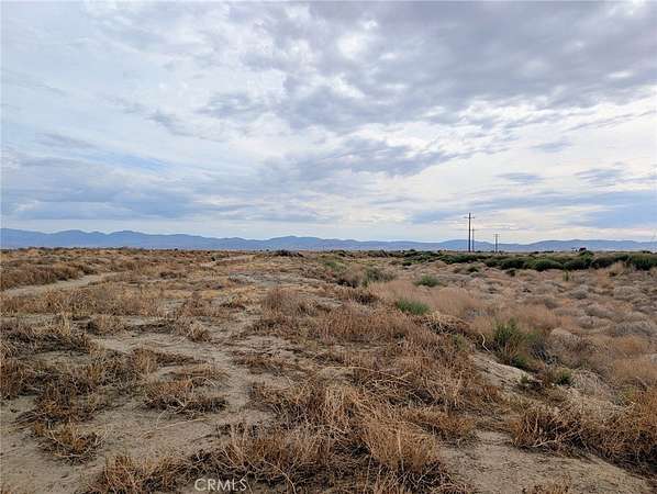 5.19 Acres of Land for Sale in Lancaster, California