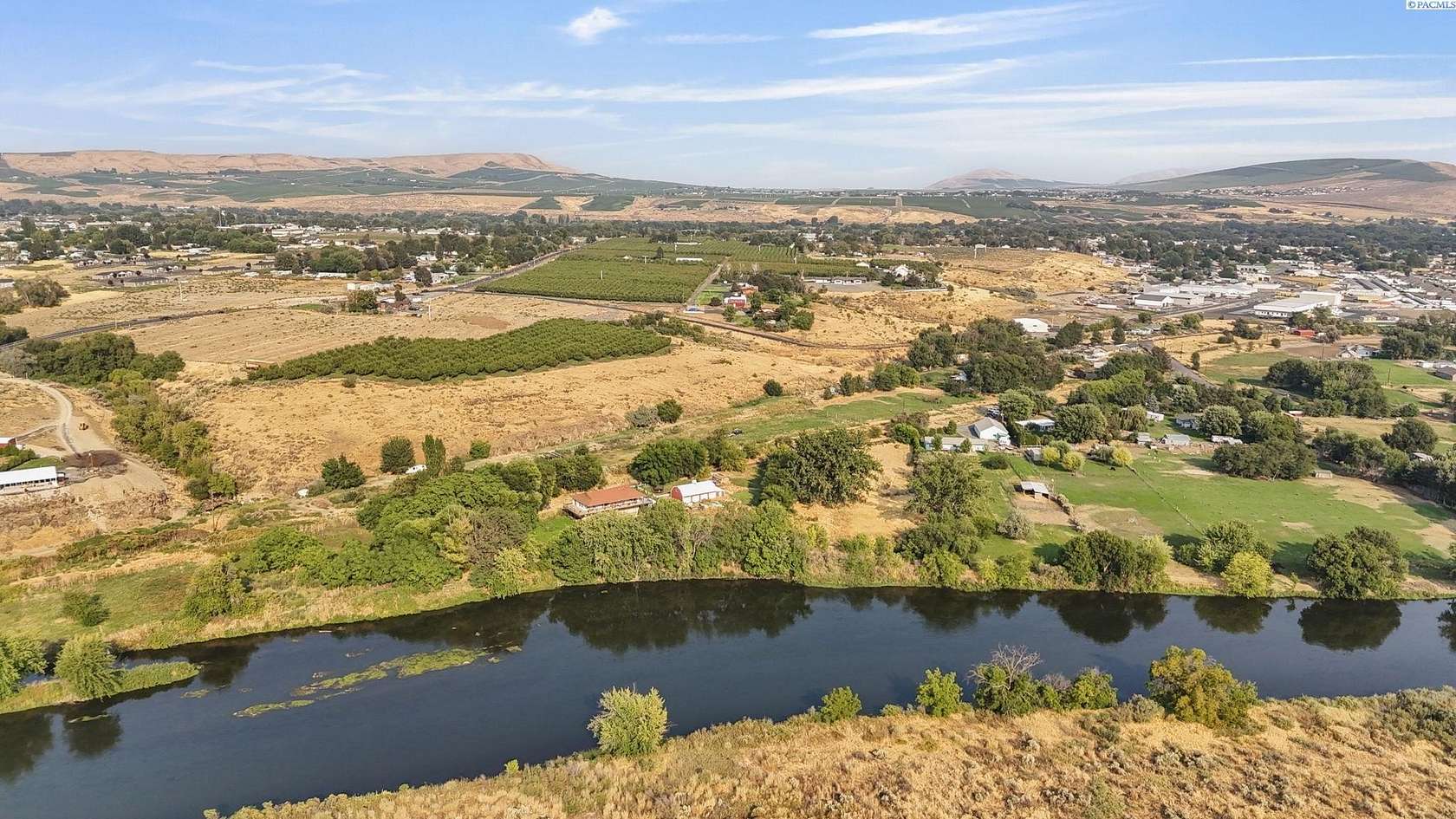 5.59 Acres of Residential Land for Sale in Benton City, Washington