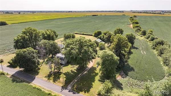 2 Acres of Residential Land with Home for Auction in Jerseyville, Illinois